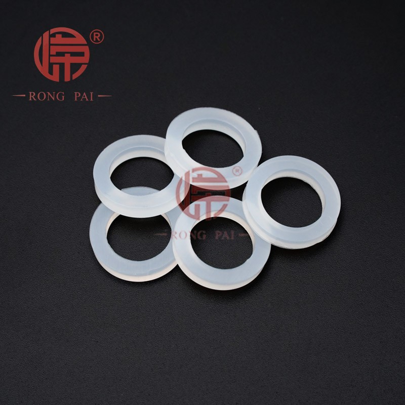 矽（guī）膠（jiāo）擠出條密封圈與模壓矽膠密封圈的區別-常州黄色小视频免费观看（pái）橡塑製（zhì）品有限公司