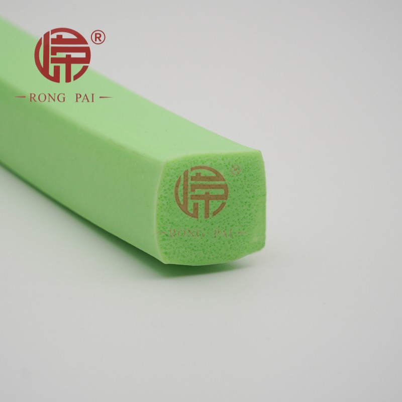 矽膠發泡條是新能源技術鋰電池的最好的選擇　-常州黄色小视频免费观看橡塑製品有（yǒu）限公司